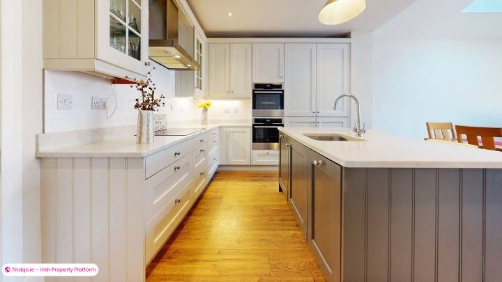 Semi-detached house for Sale in Glasnevin, Dublin 11