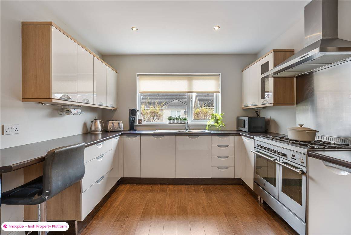 Semi-detached house for Sale in Glanmire, Cork