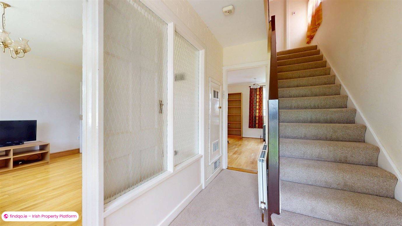 Semi-detached house for Sale in Sutton, Dublin 13