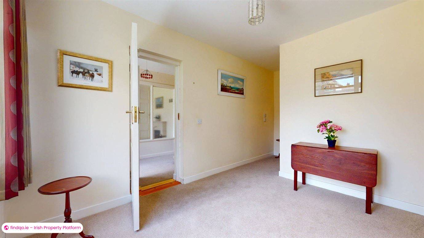 Semi-detached house for Sale in Sutton, Dublin 13