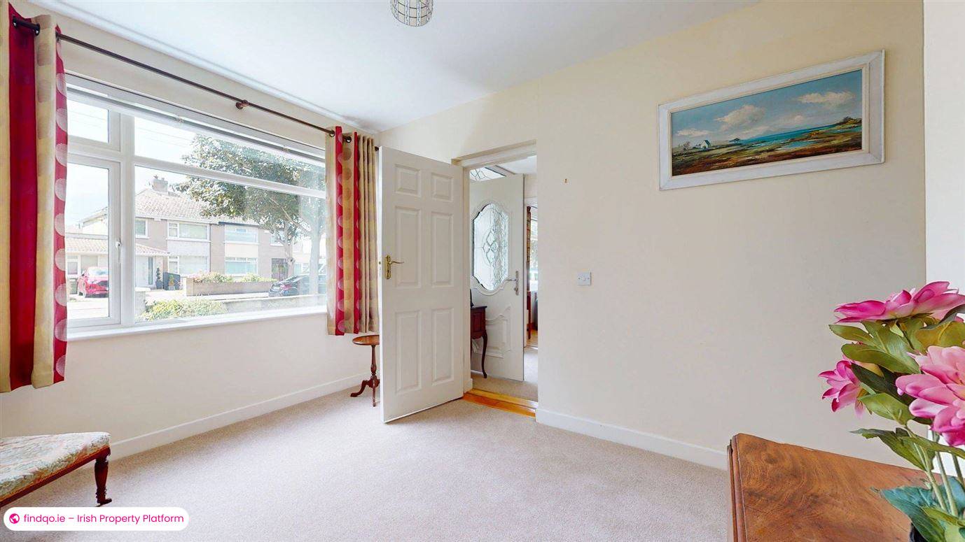 Semi-detached house for Sale in Sutton, Dublin 13