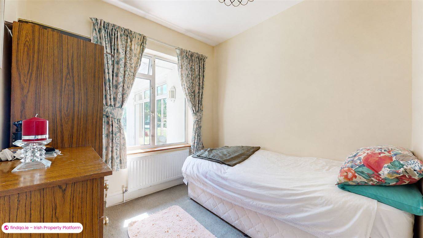 Detached house for Sale in Howth, Dublin 13