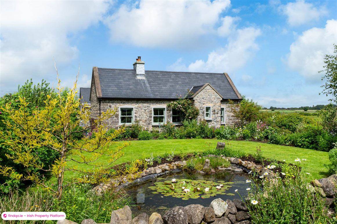 Bungalow for Sale in Hollymount, Mayo