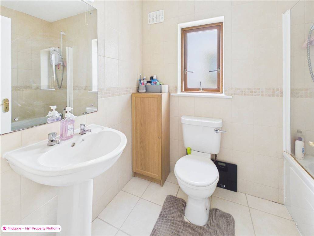 Semi-detached house for Sale in Oranmore, Galway