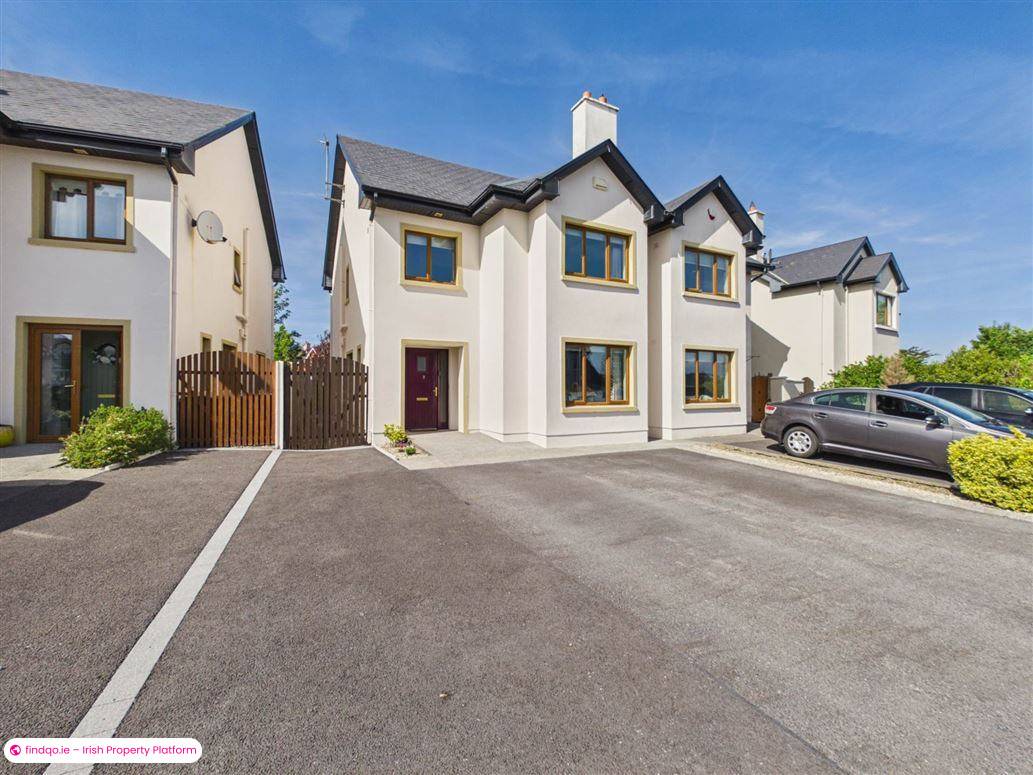 Semi-detached house for Sale in Oranmore, Galway