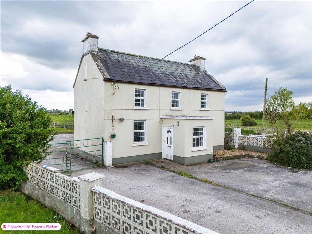 Detached house for Sale in Ardrahan, Galway