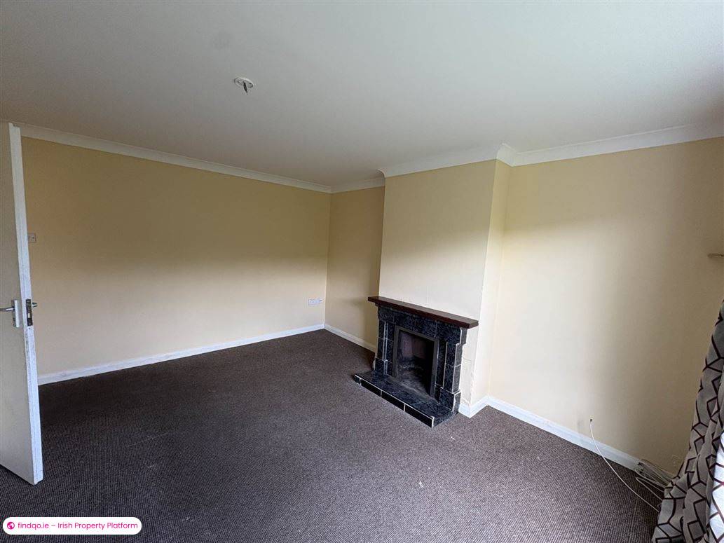Semi-detached house for Sale in Dundalk, Louth