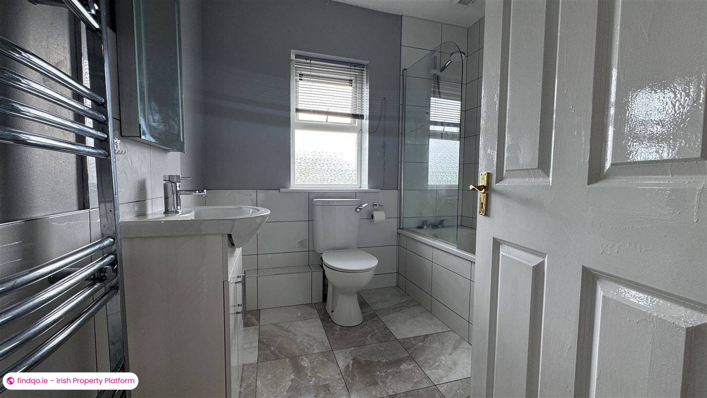 End of terrace house for Sale in Carrigtwohill, Cork