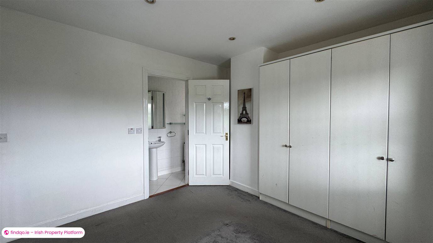 End of terrace house for Sale in Carrigtwohill, Cork