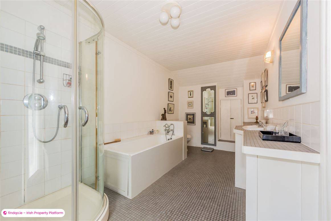 Detached house for Sale in Ballydehob, Cork