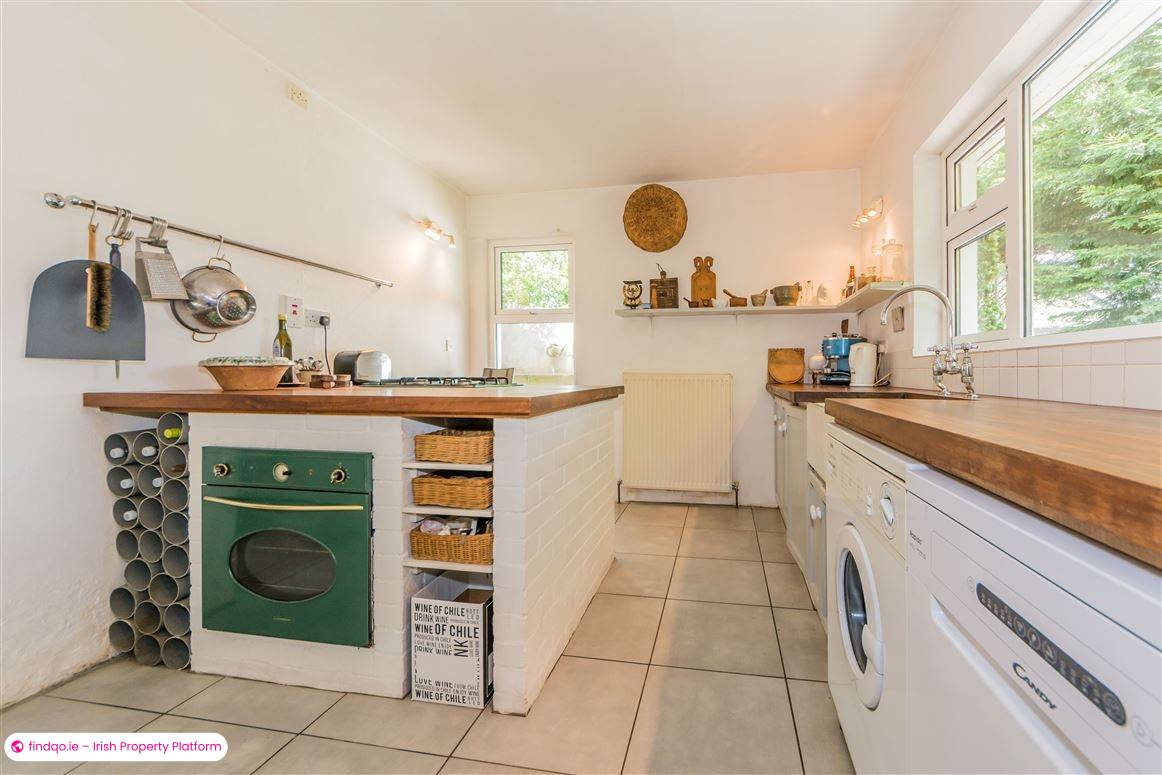 Detached house for Sale in Ballydehob, Cork