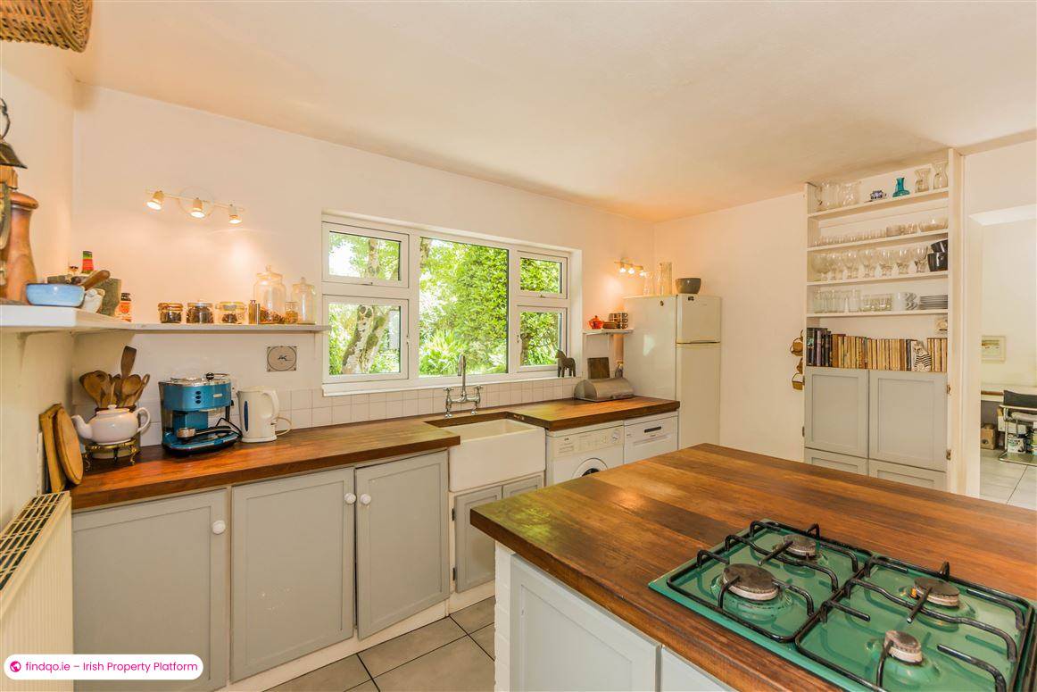 Detached house for Sale in Ballydehob, Cork