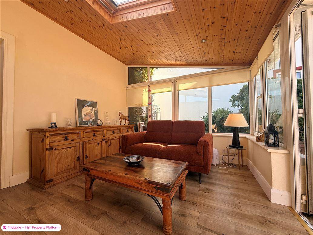 Detached house for Sale in Schull, Cork
