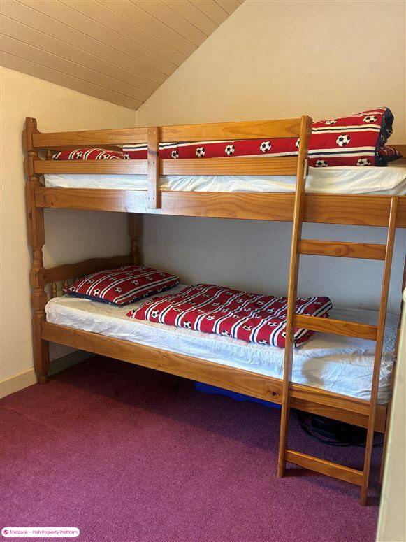 Detached house for Sale in Schull, Cork