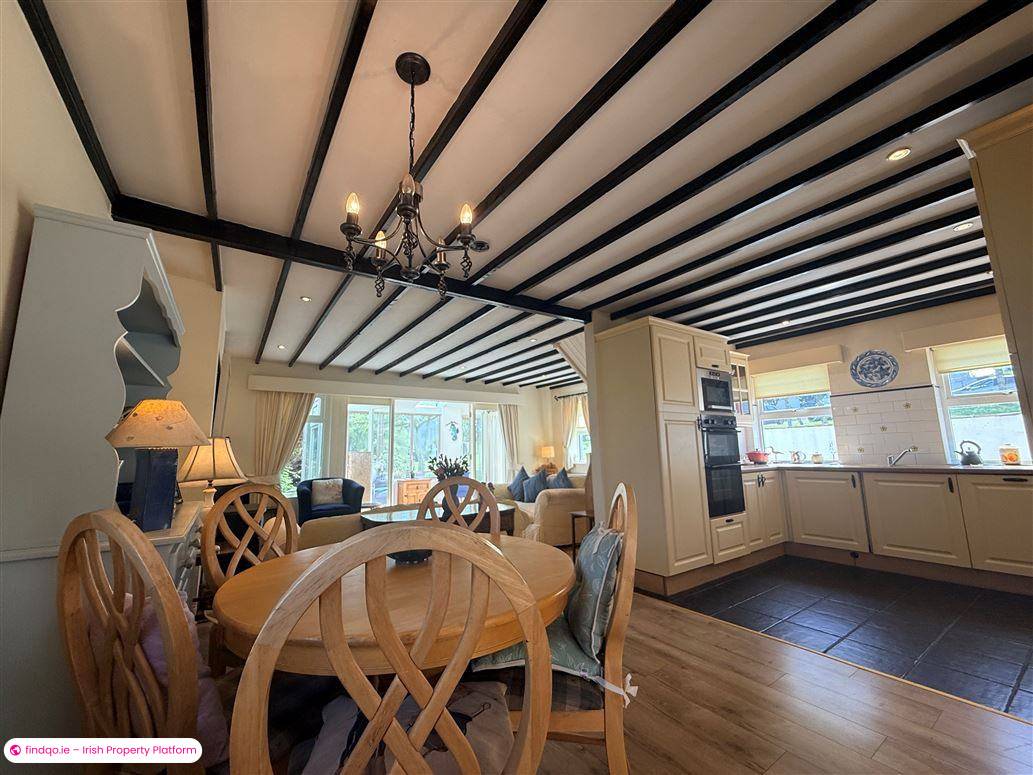 Detached house for Sale in Schull, Cork