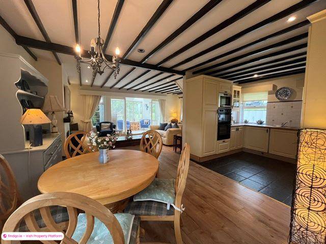 Detached house for Sale in Schull, Cork