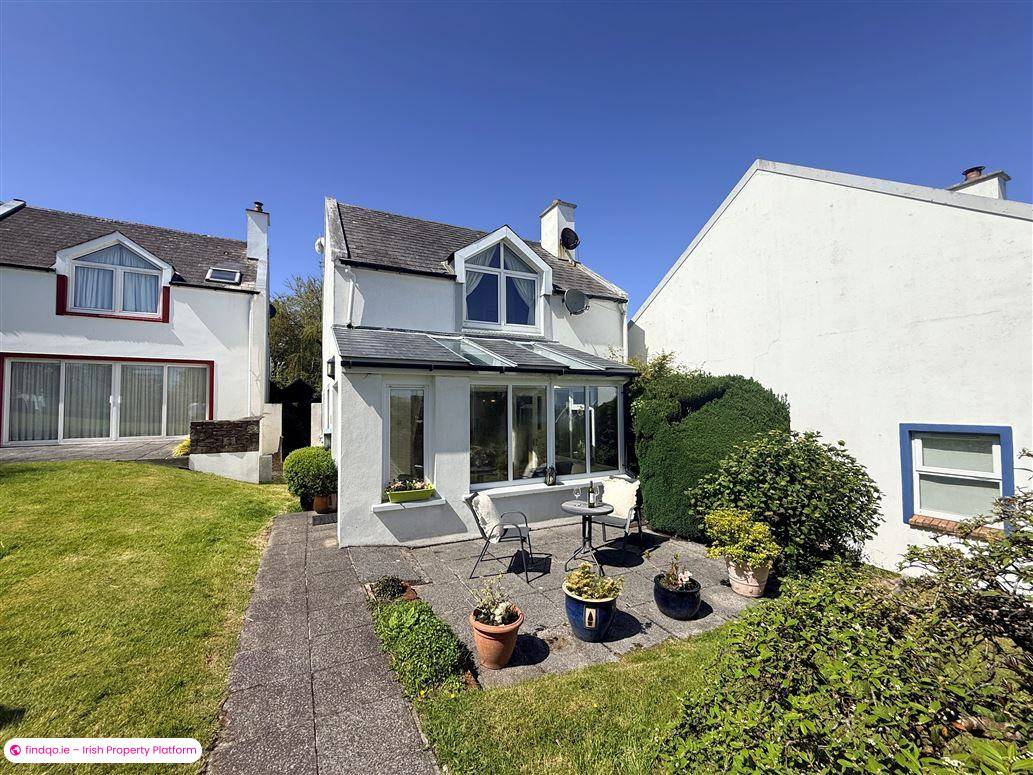 Detached house for Sale in Schull, Cork