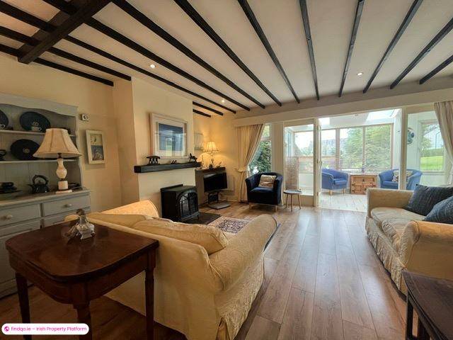 Detached house for Sale in Schull, Cork