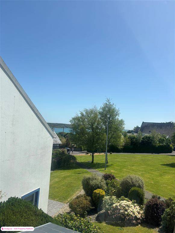 Detached house for Sale in Schull, Cork