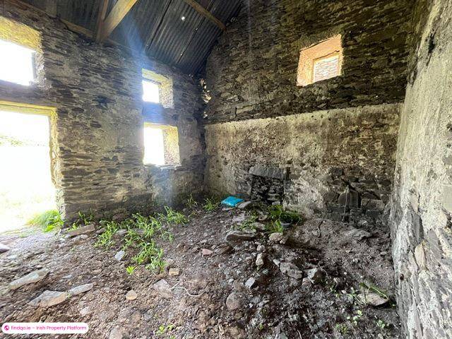 Detached house for Sale in Schull, Cork