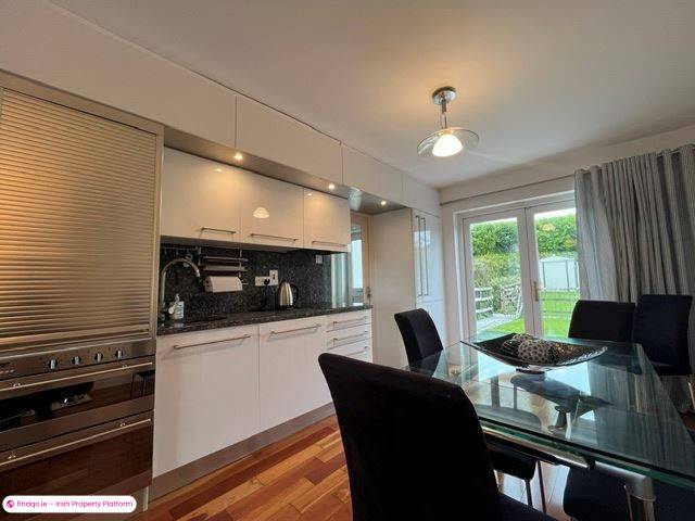 Terraced house for Sale in Schull, Cork