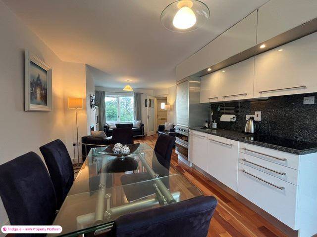 Terraced house for Sale in Schull, Cork