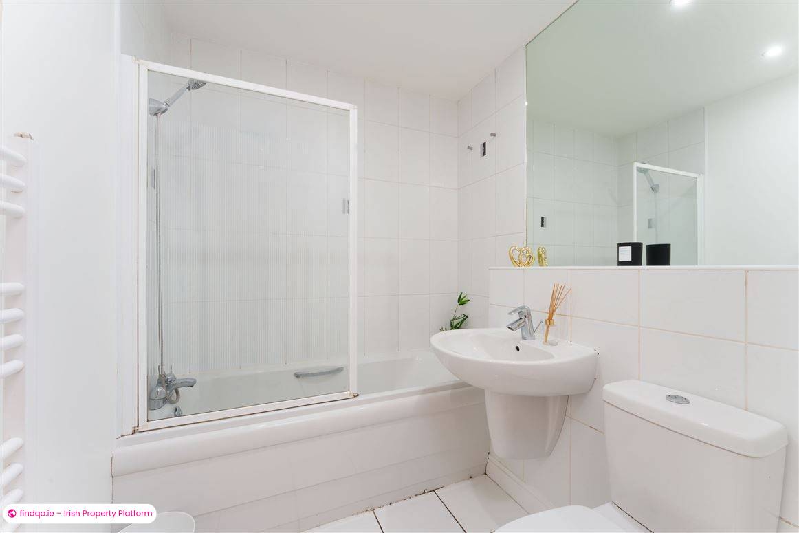 Apartment for Sale in Stepaside, Dublin 18