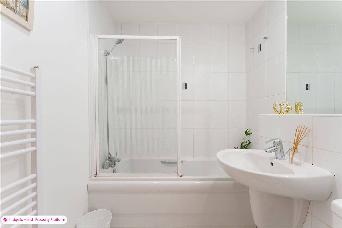 Apartment for Sale in Stepaside, Dublin 18