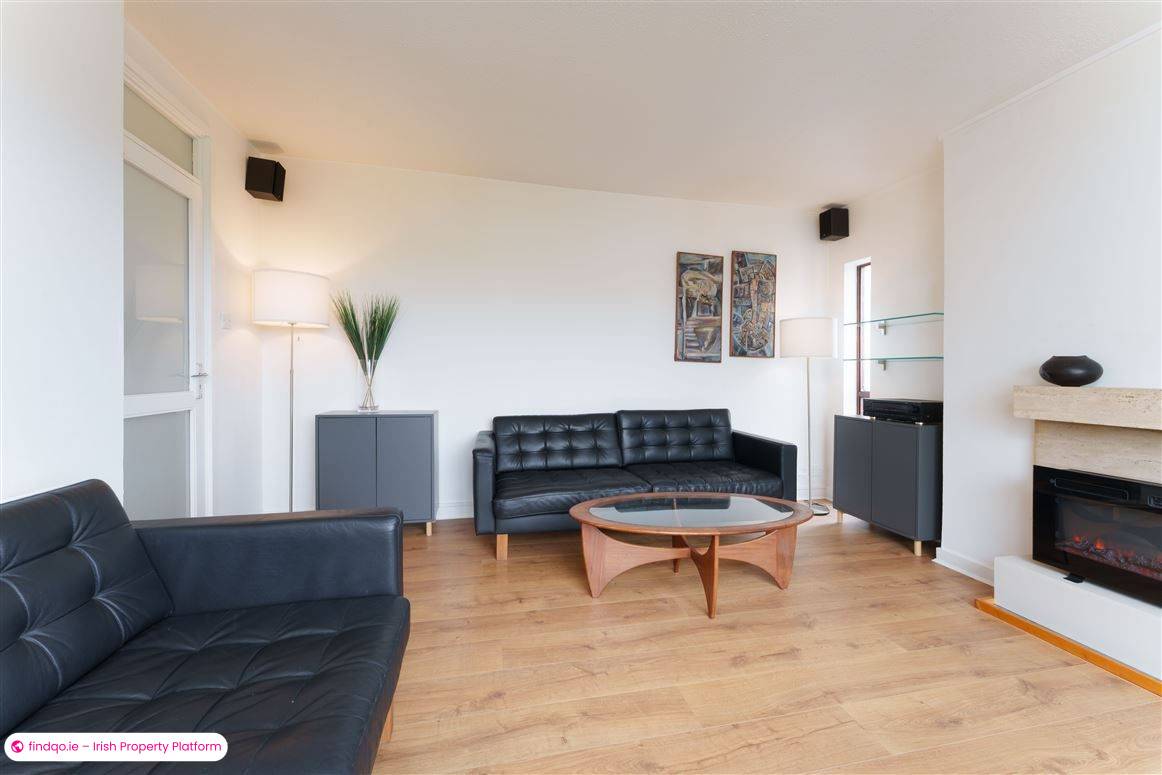 Apartment for Sale in Killiney, Dublin (County)