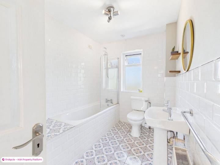 Semi-detached house for Sale in Newtown, Waterford