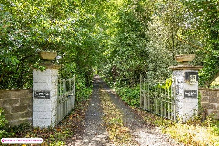 Detached house for Sale in Midleton, Cork