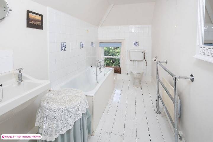 Detached house for Sale in Midleton, Cork