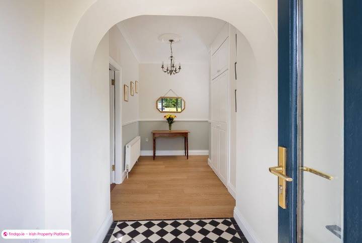 Detached house for Sale in Midleton, Cork