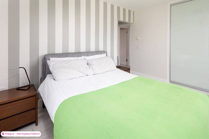 Bungalow for Sale in Garryvoe, Cork
