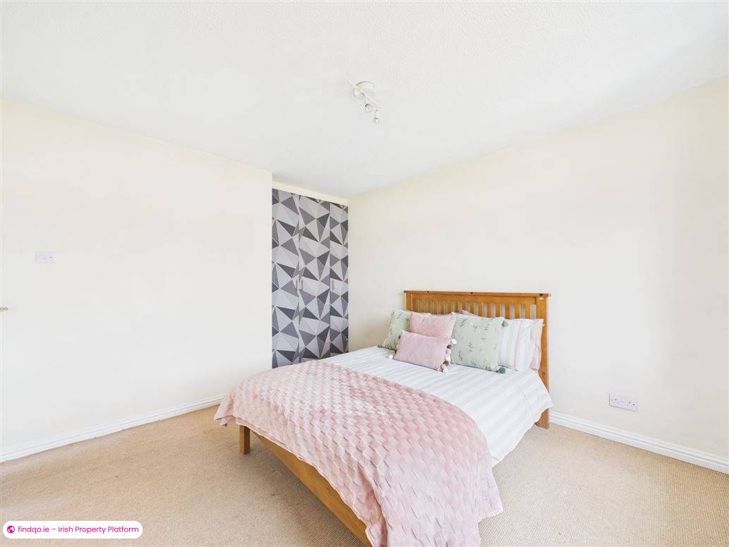 Semi-detached house for Sale in Maynooth, Kildare