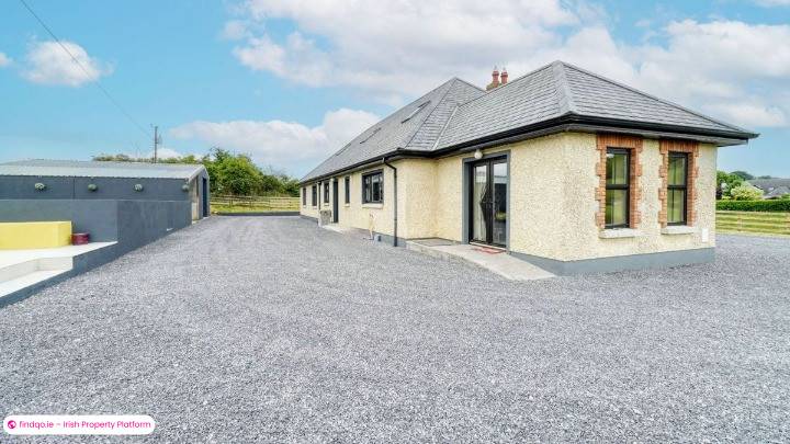 Detached house for Sale in Ballydavis, Laois