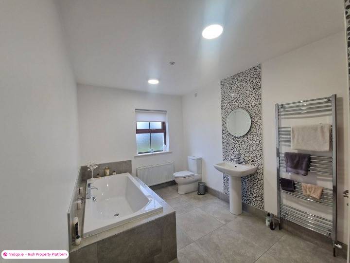 Detached house for Sale in Brinlack, Donegal