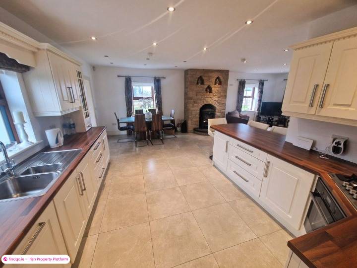 Detached house for Sale in Brinlack, Donegal