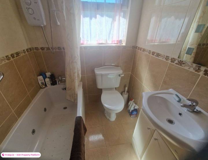 Bungalow for Sale in Rossbeg, Donegal