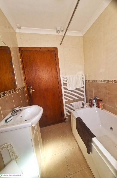 Bungalow for Sale in Rossbeg, Donegal