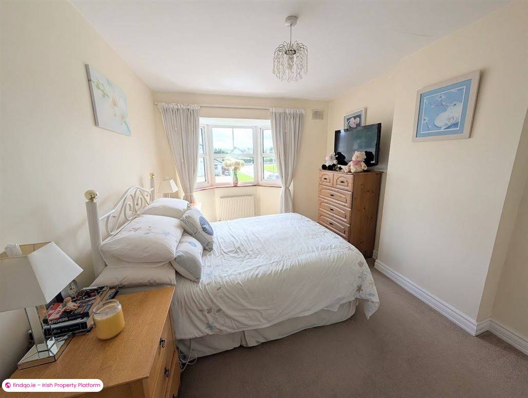 Semi-detached house for Sale in Nenagh, Tipperary