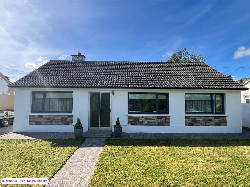 Detached house for Sale in Ballaghaderreen, Roscommon