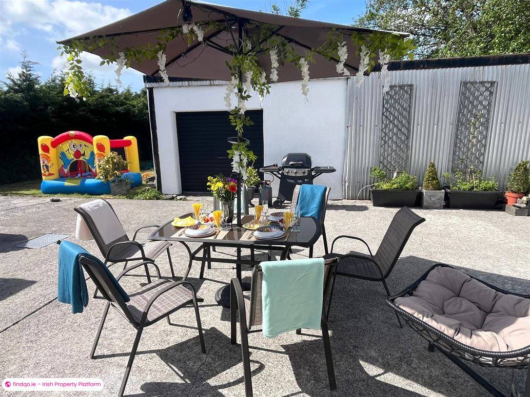 Detached house for Sale in Ballaghaderreen, Roscommon