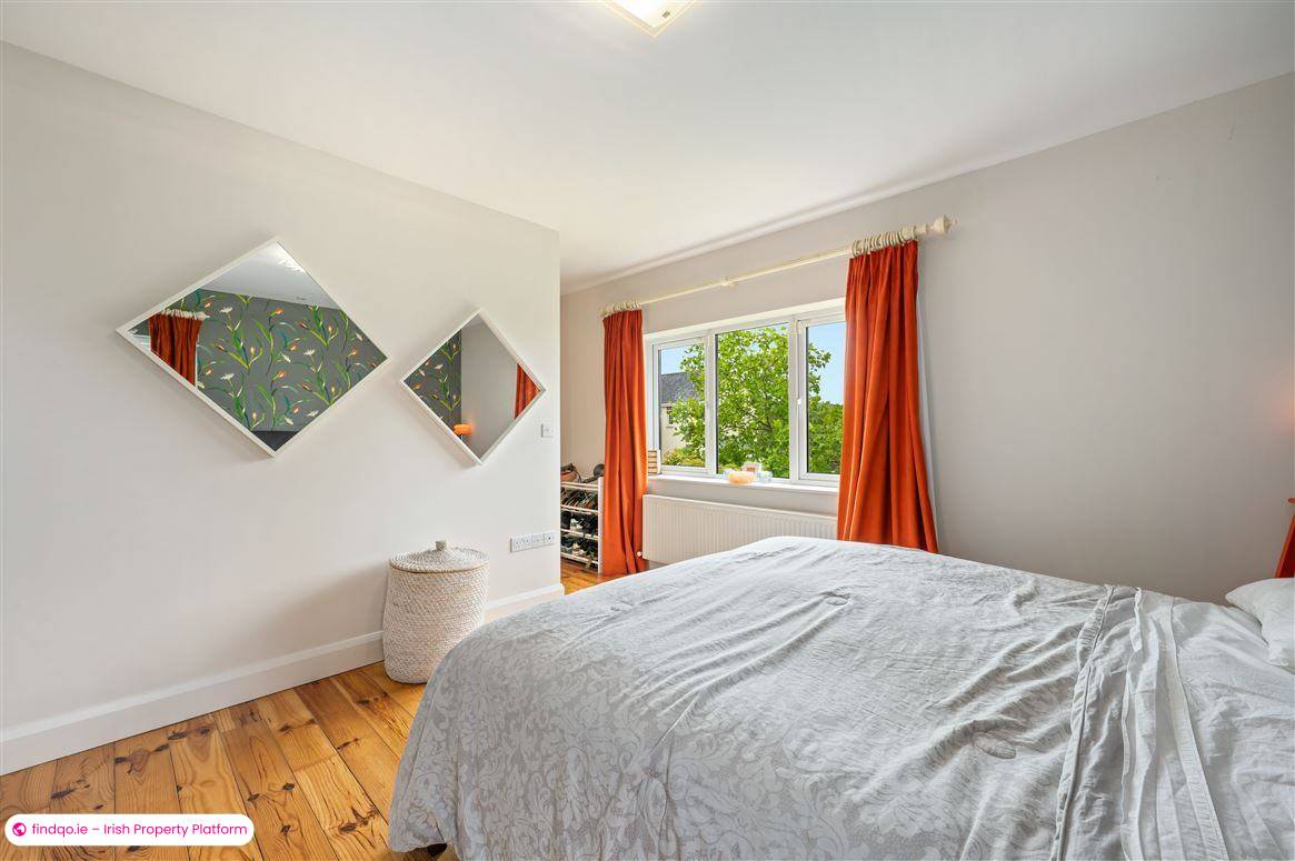Detached house for Sale in Carrigaline, Cork