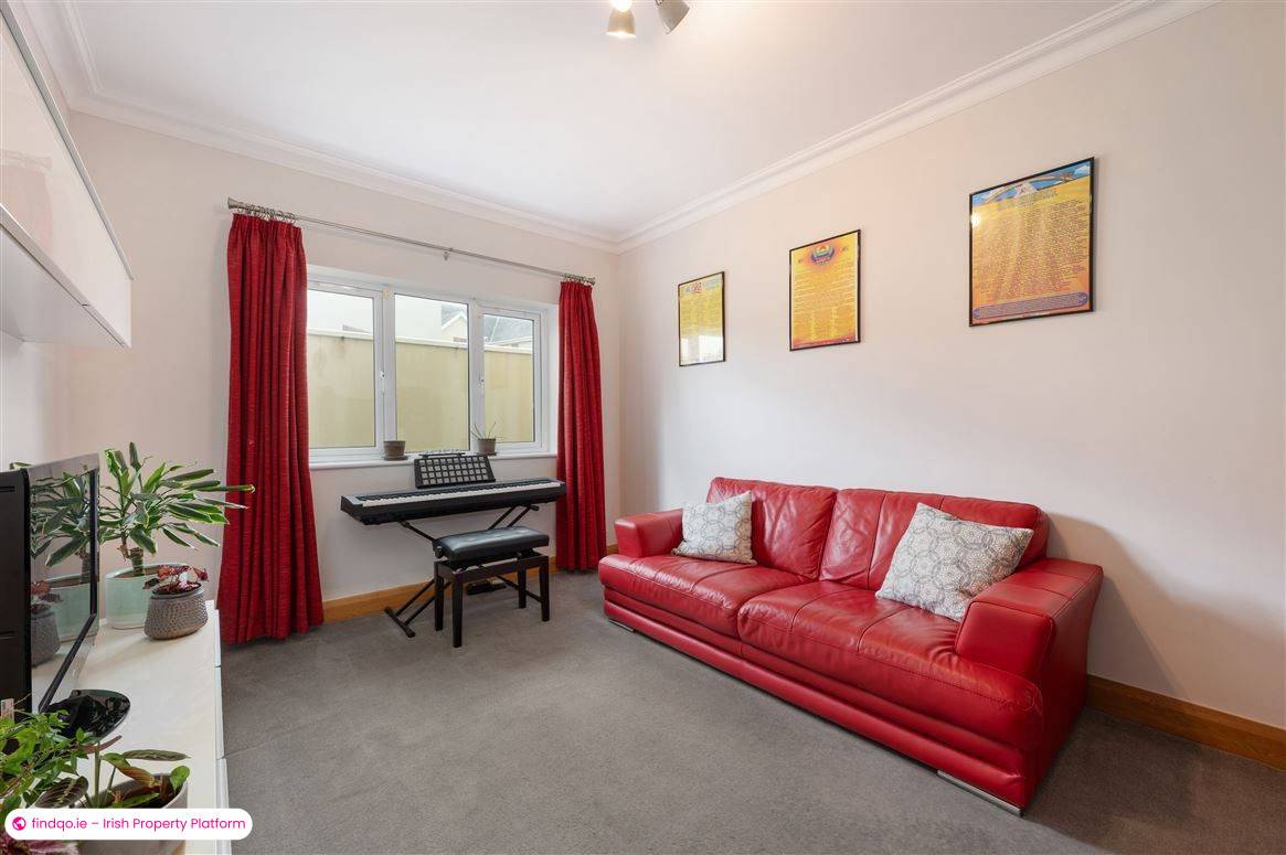 Detached house for Sale in Carrigaline, Cork