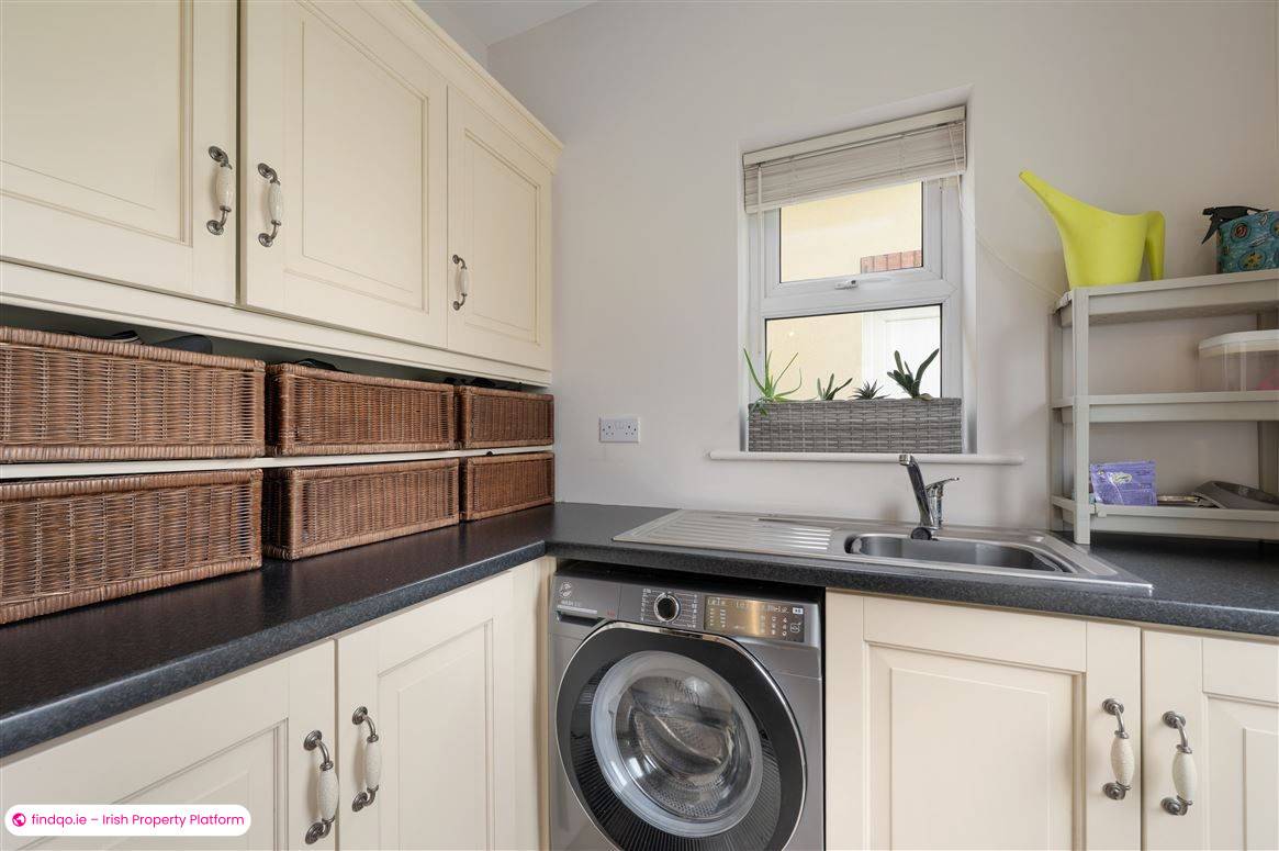 Detached house for Sale in Carrigaline, Cork