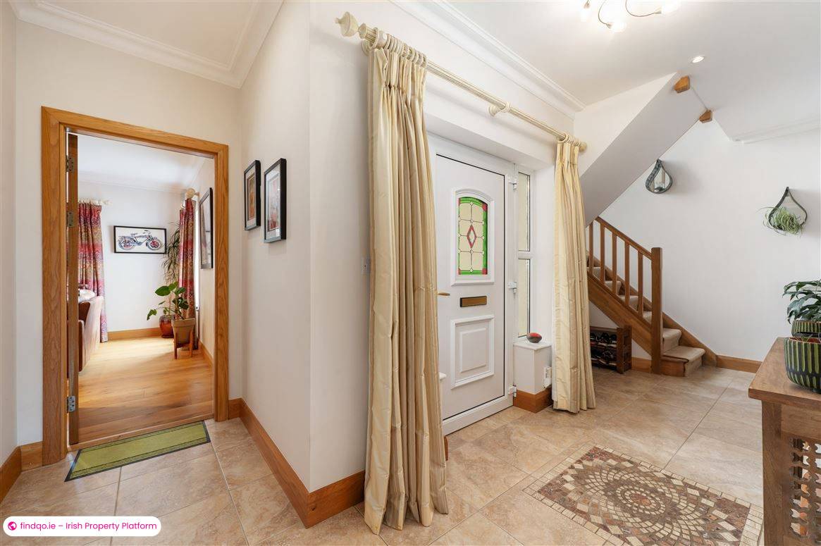 Detached house for Sale in Carrigaline, Cork