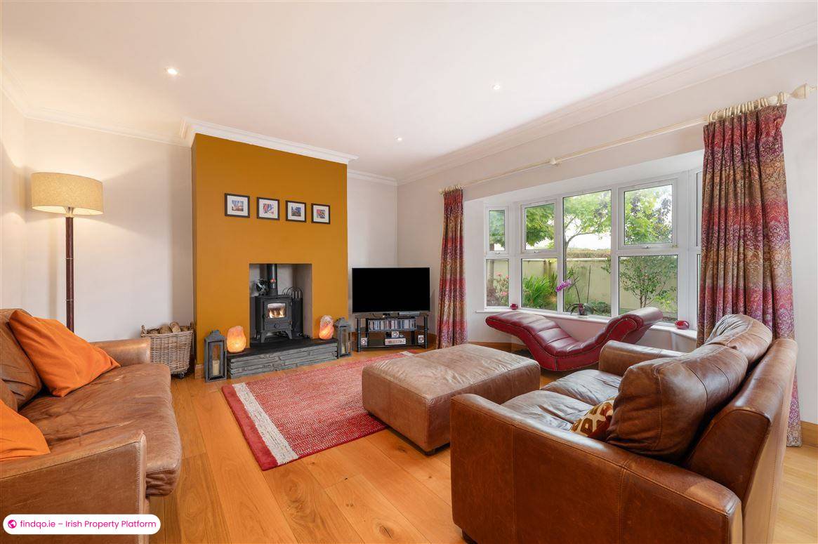 Detached house for Sale in Carrigaline, Cork