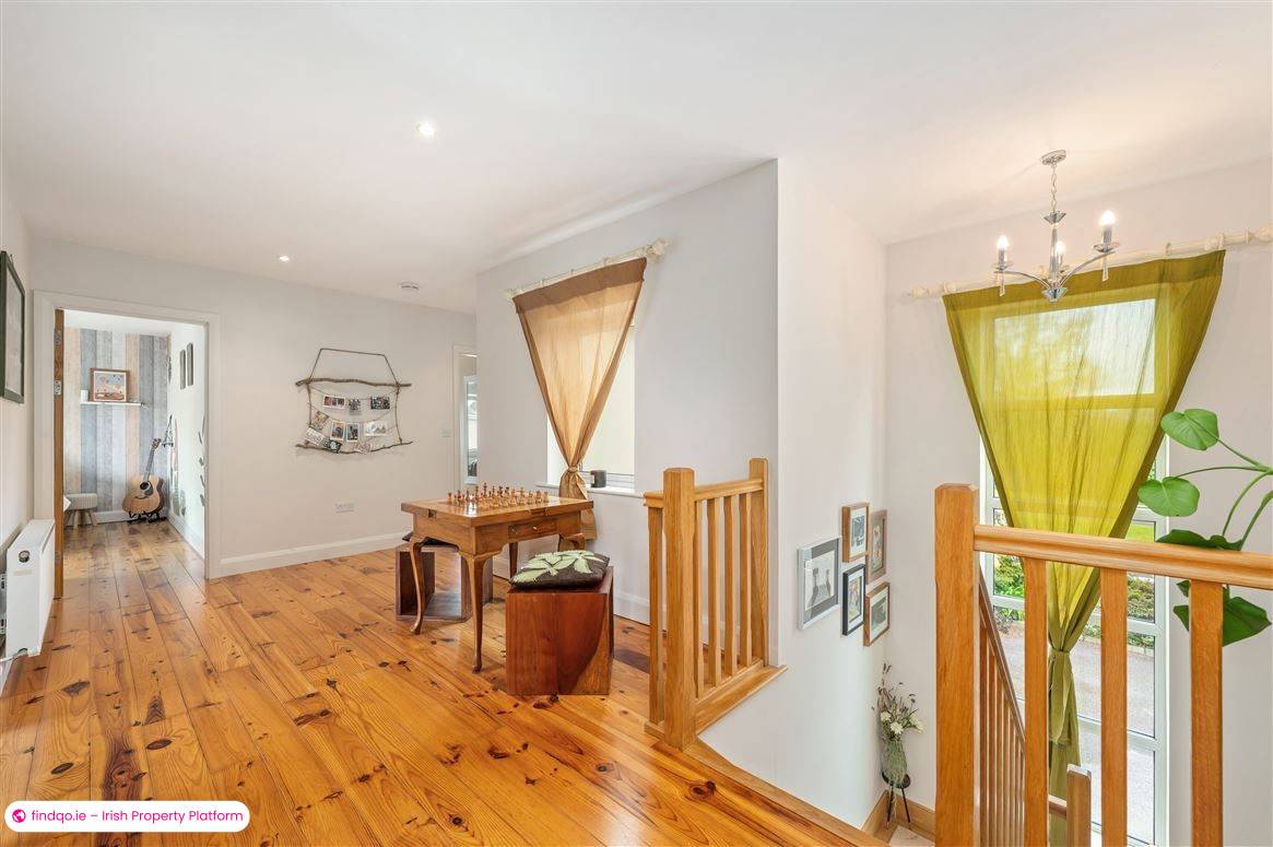 Detached house for Sale in Carrigaline, Cork