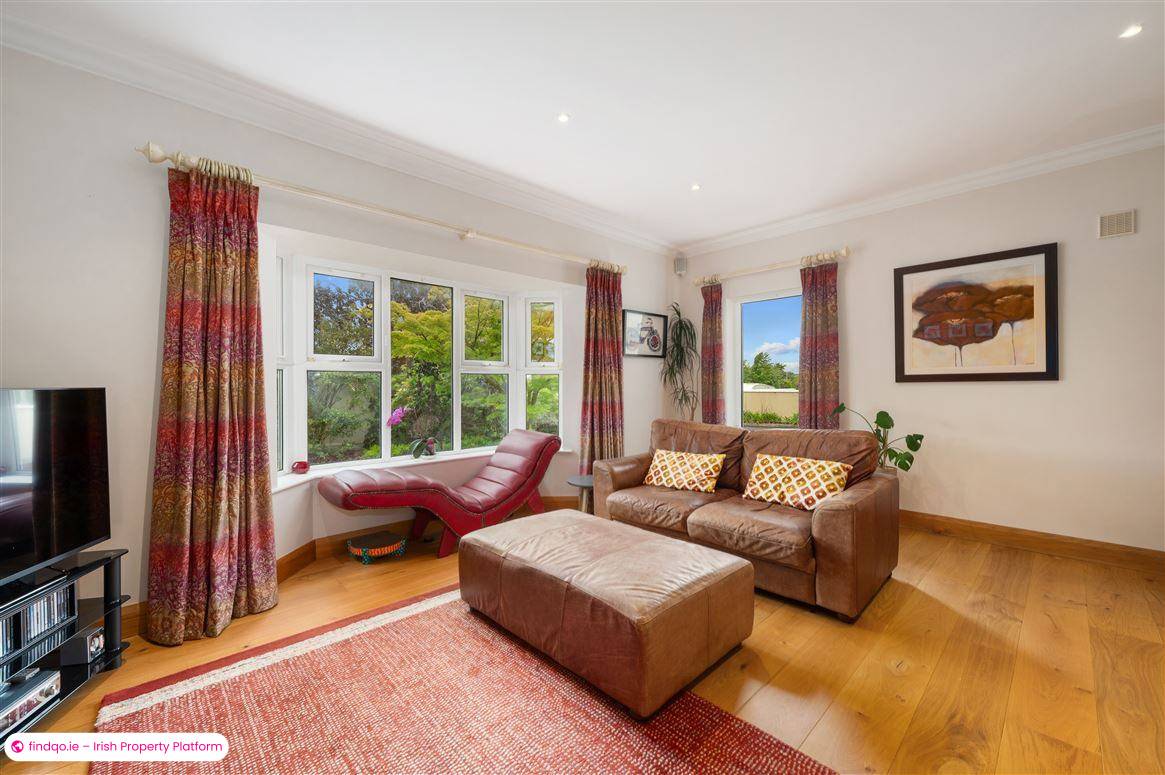 Detached house for Sale in Carrigaline, Cork